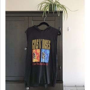 WILFRED FREE (Aritzia) Guns n Roses Sleeveless Top